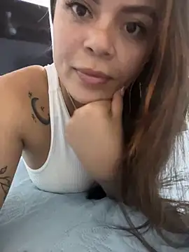 Chloe  and  Ivana  xxx online show from October 12, 12:35 am