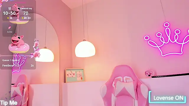 violeth hill online show from December 5, 7:59 pm