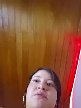 juli05star20 online show from March 6, 5:13 am