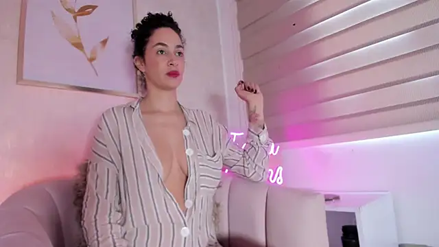 thaliacollins online show from September 24, 4:06 pm