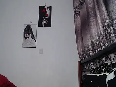 Whimsicalwillow online show from September 20, 9:24 pm