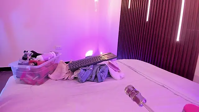 ArianaBaker online show from March 20, 3:17 pm