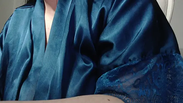 missdaniels online show from October 11, 2:05 am