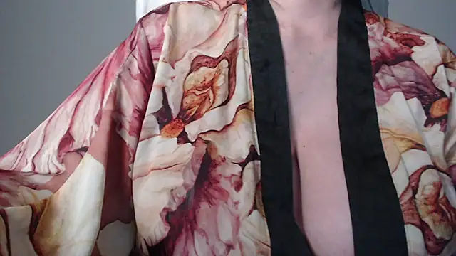 missdaniels online show from October 7, 2:27 am