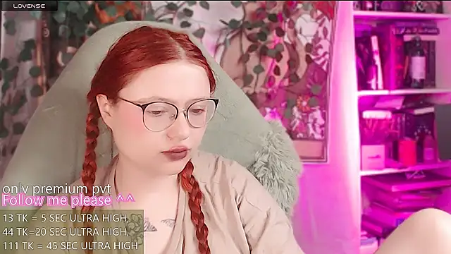 me  hanna online show from June 18, 2:24 am