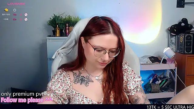 me  hanna online show from October 22, 1:10 am