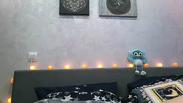 BlueXOwl online show from October 5, 7:19 pm