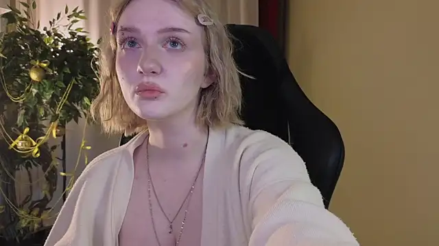 ELLIEJAY online show from January 9, 5:12 am