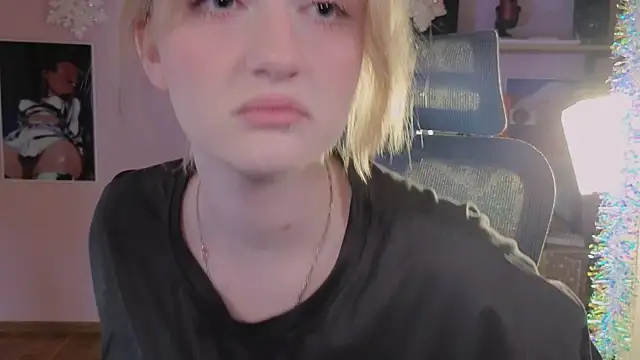 ELLIEJAY online show from January 10, 5:23 am