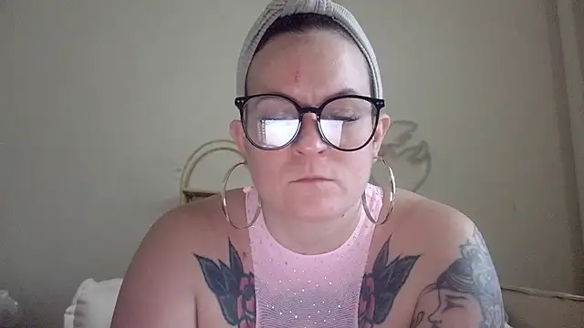 quinnmariexo online show from January 17, 9:22 pm