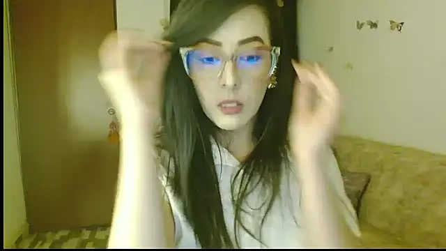 ella peck online show from April 19, 11:07 pm