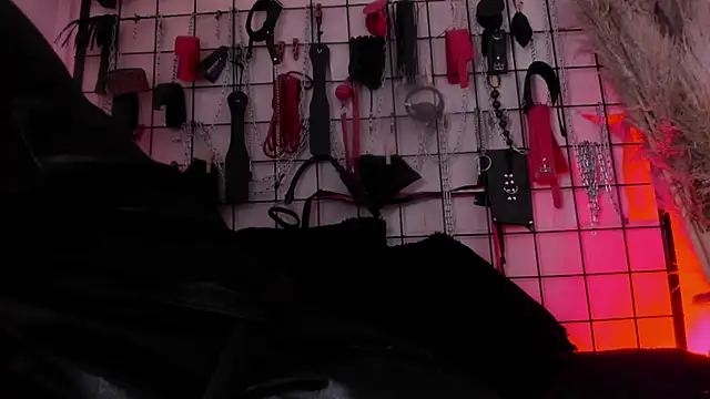 charrlotte quinn online show from November 13, 3:44 pm