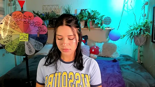 MiaaRose online show from March 9, 6:55 pm