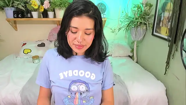 MiaaRose online show from September 18, 4:38 pm