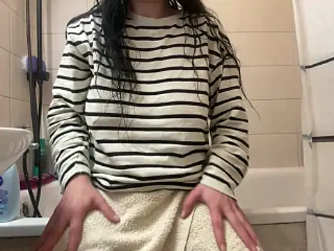 czruz online show from April 2, 7:00 pm