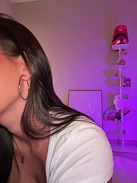 Lizhush  online show from May 5, 4:10 pm