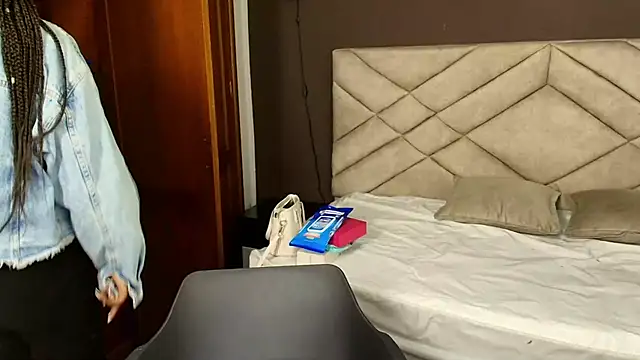 Raquel jones online show from September 17, 12:03 pm