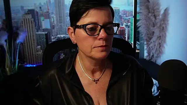 ninarandmann online show from November 7, 7:08 pm