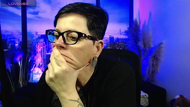 ninarandmann online show from March 23, 6:47 pm