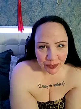 DiewildeRose online show from February 11, 4:14 am