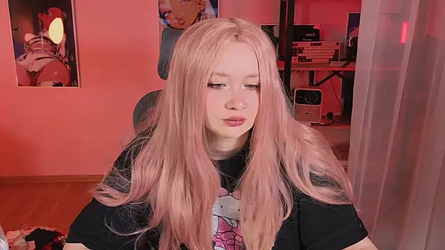 carolina elf online show from March 31, 5:07 am