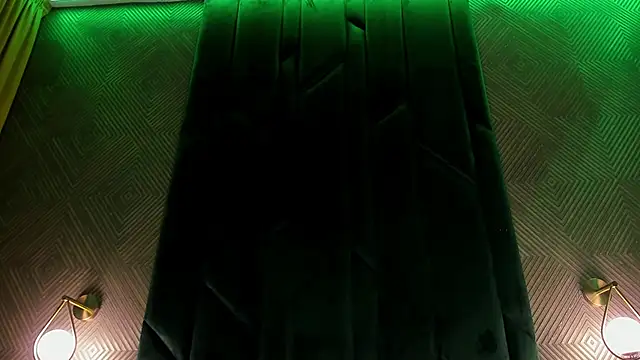 Jane Hayes online show from November 19, 1:27 am