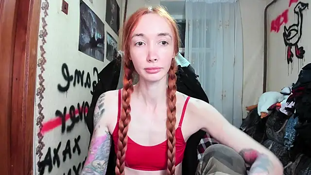 Roxy Silver online show from December 3, 7:49 pm