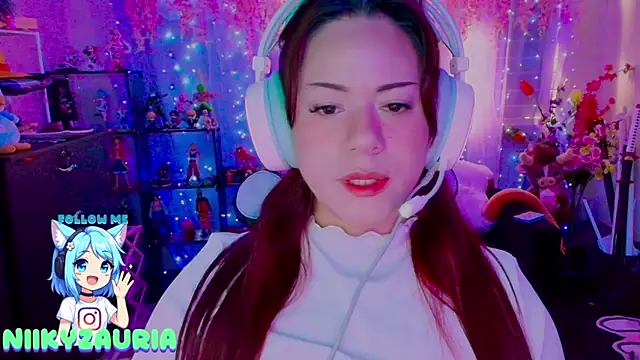  niiky online show from June 1, 3:58 pm