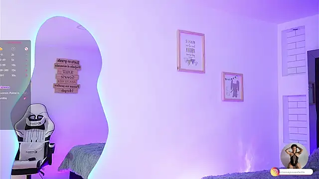 Marianamonroe  online show from October 3, 6:57 pm