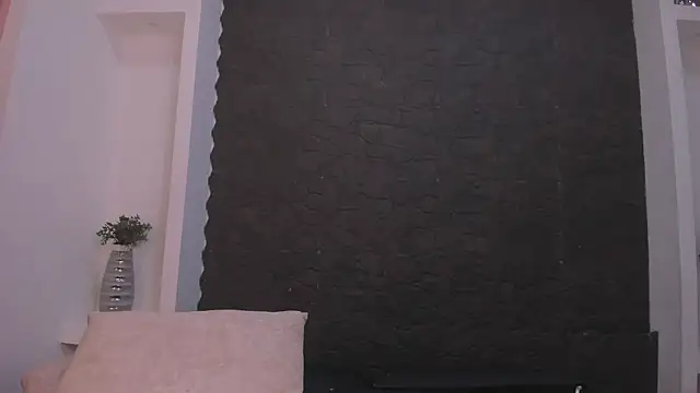 jenaa  online show from February 19, 12:37 pm