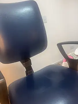 lulu kis online show from April 16, 9:39 pm