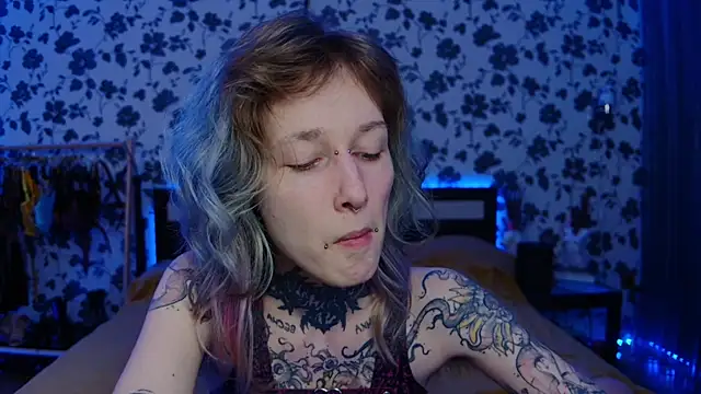 Littlespacemouse online show from October 9, 1:48 pm