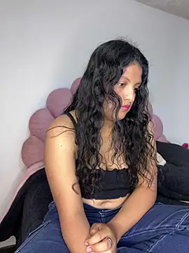tati  22 online show from December 17, 5:17 pm