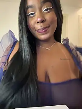 latinababyy online show from November 1, 4:27 am