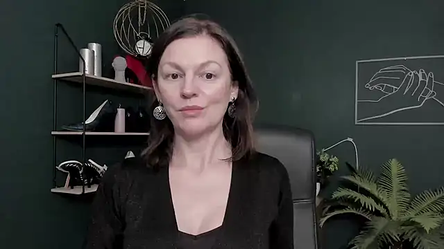 VivianWILD online show from February 9, 6:59 am