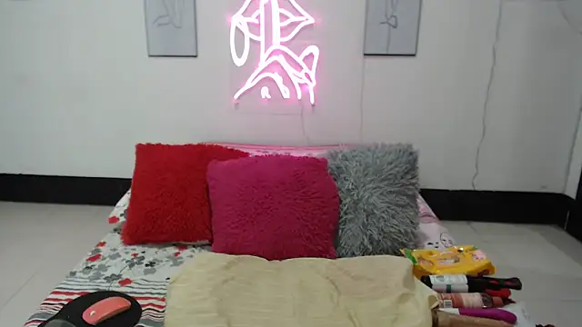 Rihana14 online show from March 16, 11:19 pm