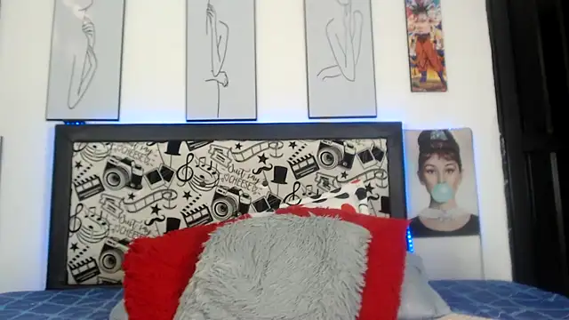 Rihana14 online show from June 2, 8:43 pm