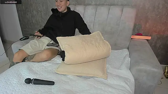 appocalypsee online show from December 2, 11:29 pm