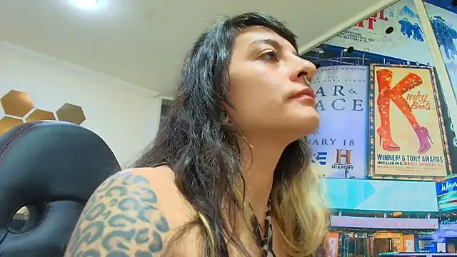 Naughty Kittenm online show from March 25, 11:35 am