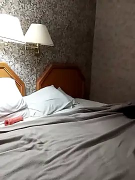 luuopo1102 online show from February 19, 10:41 pm