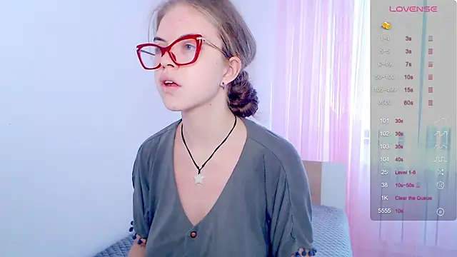 Sarah HS online show from September 10, 10:48 am