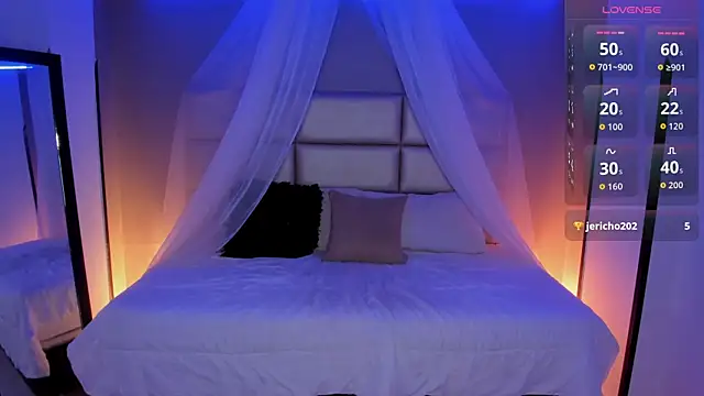 kristen kassi online show from November 15, 8:32 pm