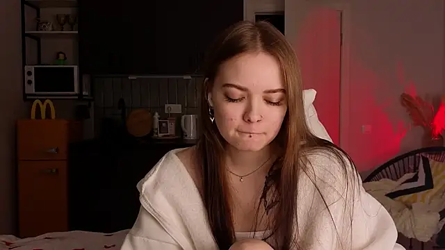 doll lol  online show from November 8, 6:46 pm