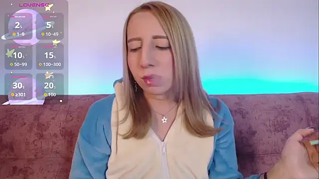 Miiaa doll online show from October 24, 12:39 am