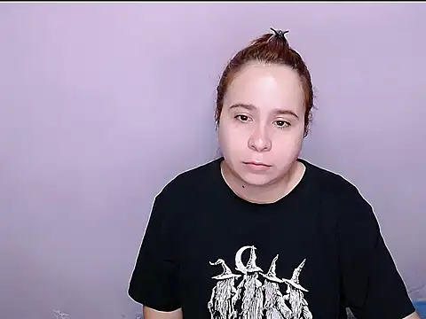 SubLayla01 online show from April 14, 6:30 pm