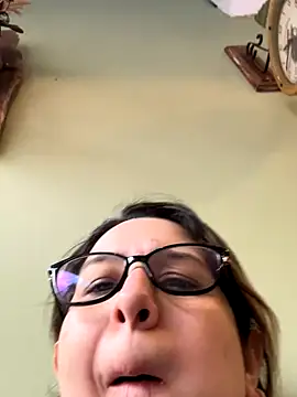 amooraaamoon online show from September 29, 8:03 pm