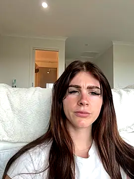 aus queen online show from November 23, 10:55 pm