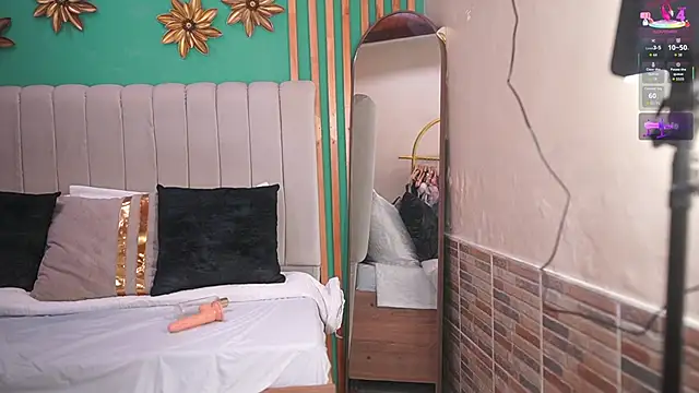 katlyn martins online show from September 24, 7:02 pm