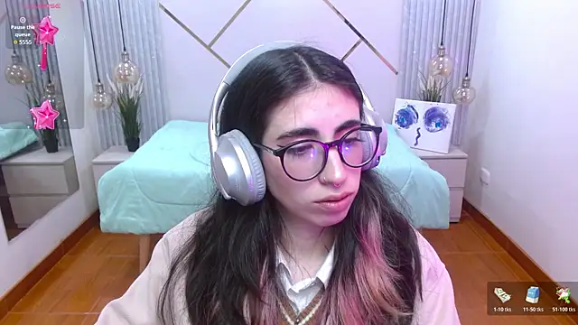 LenaRoses online show from January 10, 7:51 pm