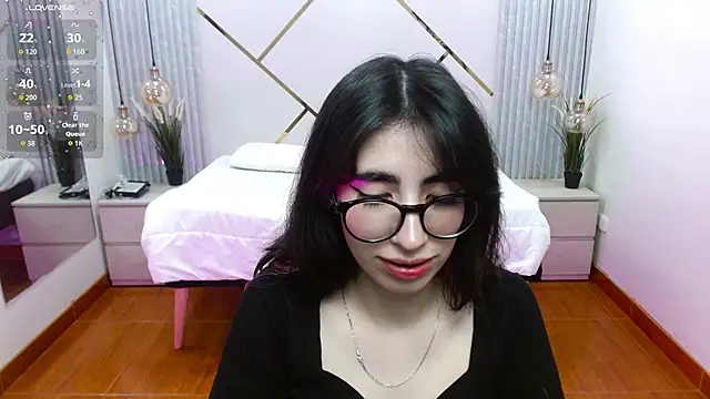 LenaRoses online show from September 10, 9:04 pm